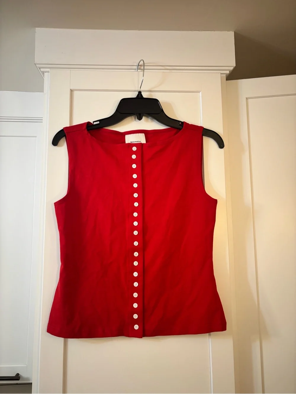 new Reformation Julie button down knit tank in lipstick red - Picture 4 of 7